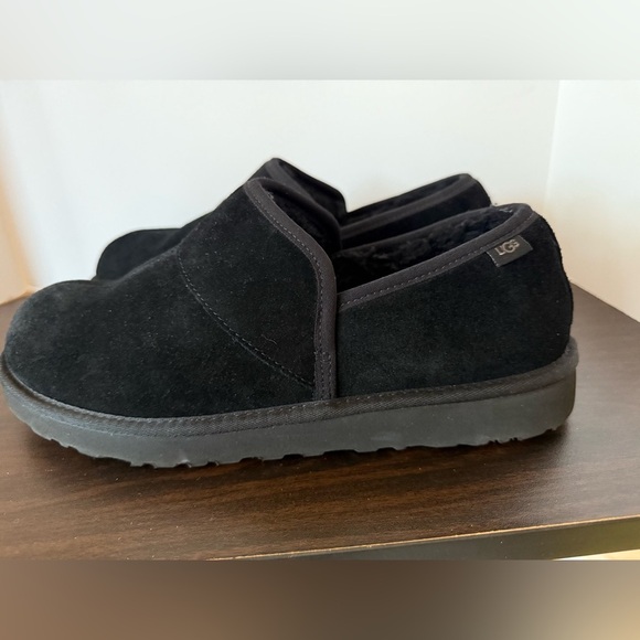 UGG Men's Black Suede Loafers/slippers size 12 NWOT - Picture 4 of 11